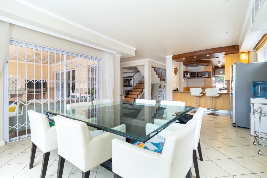 4 Bedroom Property for Sale in Northshore Western Cape